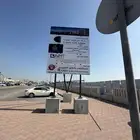 دعاية وإعلان اسوار مشاريع وحروف بارزة واستيكرات
