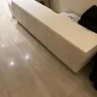 طاولات - خدمة - تلفزيون