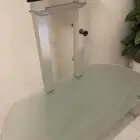 طاولة شاشة قزاز