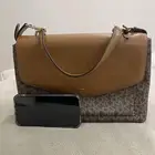 شنطة نسائيه DKNY