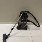 مكنسه كهربائية