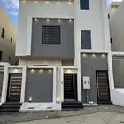 للبيع روف علوي مع ملحق بمدخل خاص المحالة