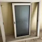نافذه زجاج