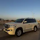 لاندكروزر 2017
