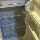 ثلاجة صغيرة