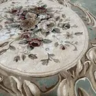 سجادة جميلة وكنها برواز