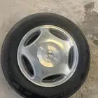 جنوط لكزس400 طقم اربعه وكفراته شبه جديده