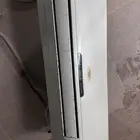 يوجد 2 سبلت للبيع واحد18وحده والثاني24 وحده