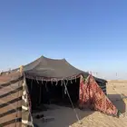 مخيم كامل مع بيوت شعر