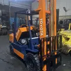 للبيع رافعه شوكيه تيوتا 3 طن