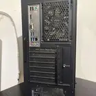 PC مع ملحقات للبيع