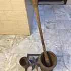 نجور خشب قديمة تراث وصحن صيني قديم