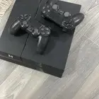 سلام عليكم يوجد بلاستيشن فور جديد مستخدم