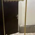 معلاق عبايات حديد كبير