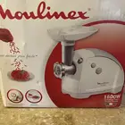 مفرمة لحم مع القطع كامله مستعمله عدة مرات فقط شبه جديده