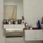 دولاب وتسريحه للبيع ب 1000