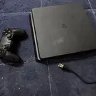 سوني 4 يد وحدة مع حساب فيه فيفا 26 النسخة الحالية