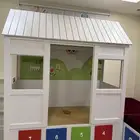 سرير شكل بيت بخشب قوي مع كنب حرف ال بنفس التصميم