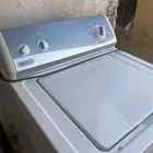 غسالة ملابس أتوماتيك أمريكية