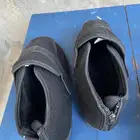 جزمة حذاء طبي للبيع بسعر رخيص