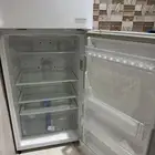 ثلاجة LG شبه جديدة