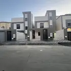 للبيع شقة ارضية حوش وبايكة سيارة حي العزيزية احد رفيدة