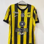 تيشيرت نادي الاتحاد مع طبعة الدوري عالكتف لموسم 2026