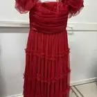 فستان نسائي