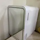 ثلاجة صغيرة
