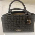 شنطة نسائية قس وسط