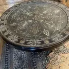 طاولة للبيع