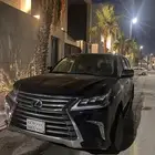 لكزس2017 570 LX مالك واحد صيانه وكاله