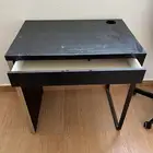 طاولة مكتبيه وكرسي