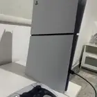 سوني 5 سليم جديد اشتريته قبل شهر ما استخدم الا قليل جدا