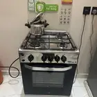 غساله وفرن و اسطوانه مع ملحقاتها شبه جديدة