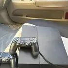 للبيع سوني 4 معه فيفاء2025