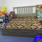 للبيع سيارات و سرير و كنب و طولات