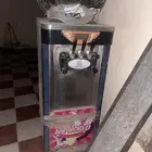 أله ايسكريم حجم كبير