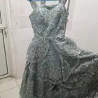 فستان للبيع استخدام مره وحده