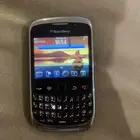 بلاك بيري على السوم كل شي شغال و ممتاز بس بدون غطى