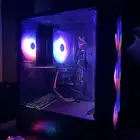 للبيع بيسي قيمنق مع شاشة وملحقاته