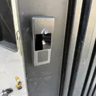 أقفال أبواب إلكترونية