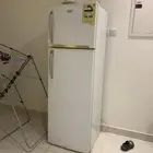 ثلاجة مستخدمة للبيع