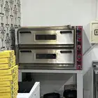 عندي محل بيتزا لتقبيل