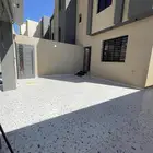 للبيع شقه دور أرضي مع بايكه وحوش خميس مشيط