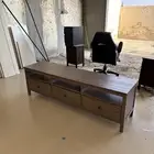 اثاث للبيع وثلاجة صغيرة