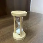 ساعه رمليه وبرج باريس ولوحة اكشن
