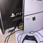 سوني فايف سليم مع شاشته