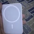 شاحن متنقل ايفون