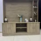 بيع مواد غذائية وطاولة تليفزيون